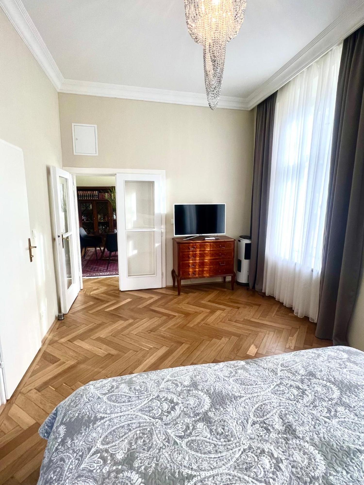 Wienerwald Residenz Baden Extérieur photo